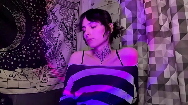 SweetFemBoyy live cam preview