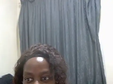 Brunettenaomi1
