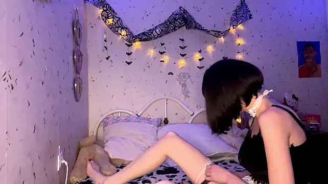 AngelHurt live cam on StripChat