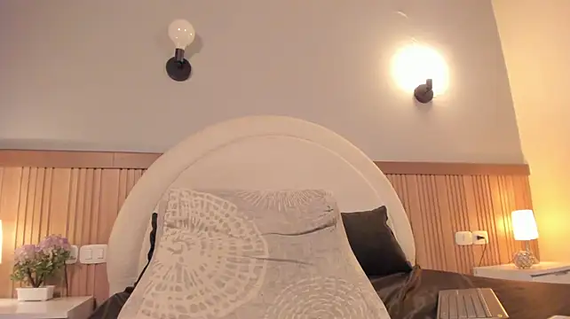 Eva_bigboobs