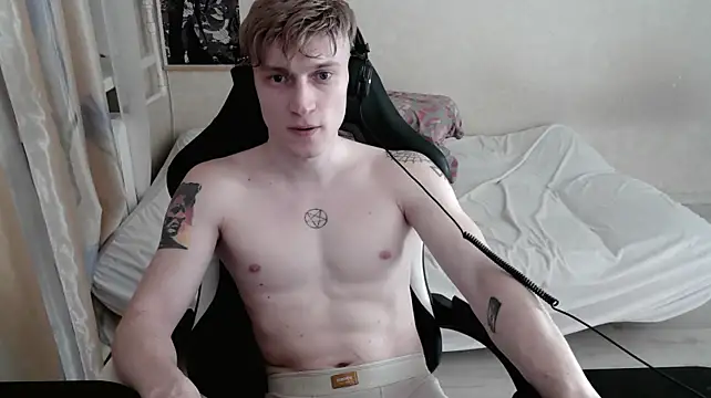 Krieger84 live cam on StripChat