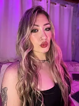 Lally_Valencia__