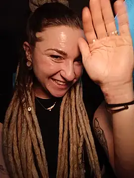 Mathilda-Bloom webcam