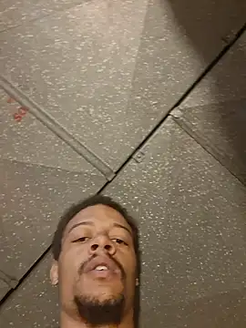 Locdawgg11 live cam on StripChat