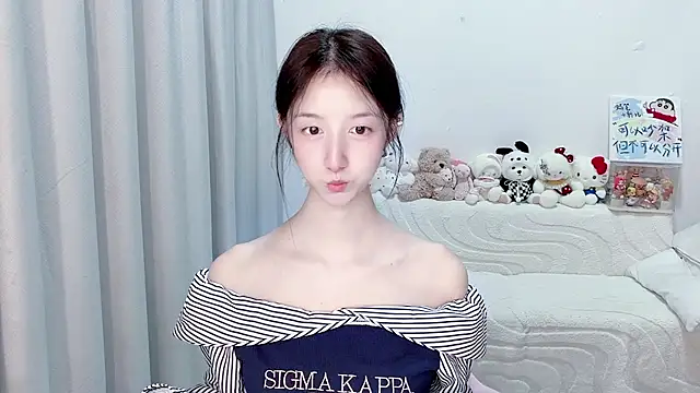 lucky-tt live cam on StripChat