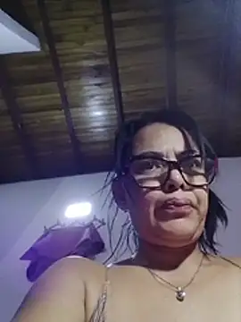 Xoticxenax live cam on StripChat