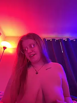 Aidowned live cam on StripChat