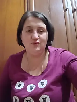 Yuliia_a live cam on StripChat