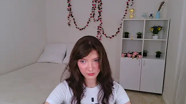 OwlEva live cam on StripChat