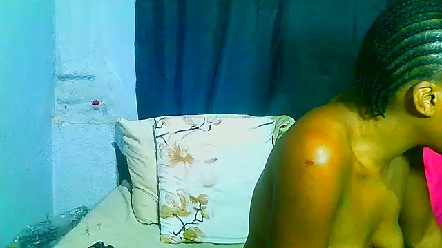 freaky_naughty live cam on StripChat