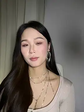 momo-1314 live cam on StripChat