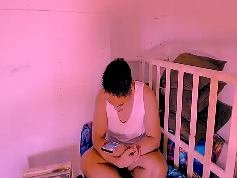 Hardking_69 live cam on StripChat