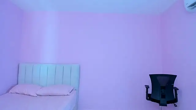 Model: nairobbits