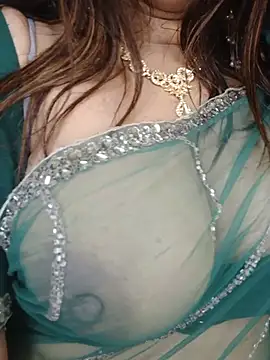 Aanshi22 live cam on StripChat