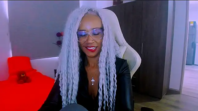 ScarlettMalbec live cam on StripChat