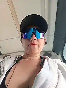 tata_sanz_ (G milf) - Play  público