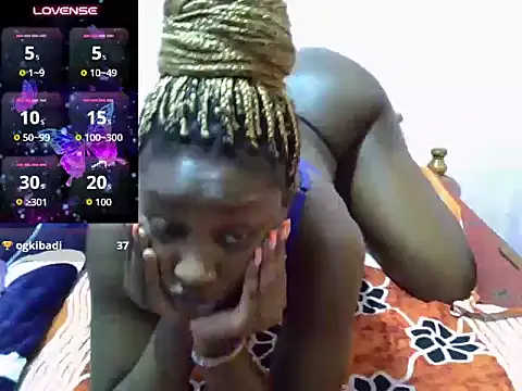 sexycherry3 live cam on StripChat