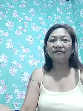 cutiepetite live cam on StripChat