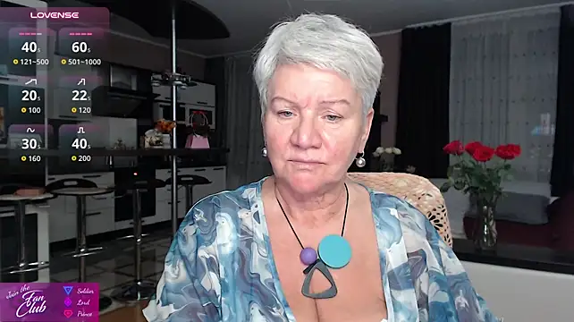 roxana_brooks live cam on StripChat