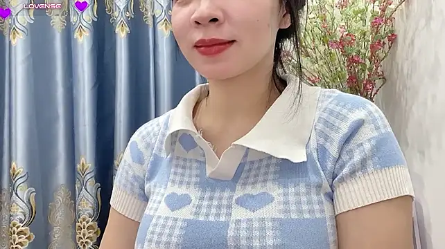 Ryo-Jisoo live cam on StripChat