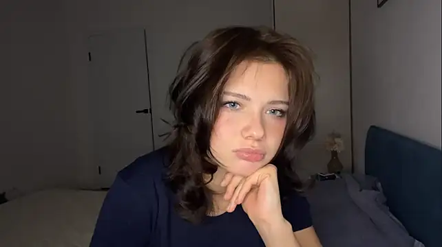 EmilyMercurial live cam on StripChat