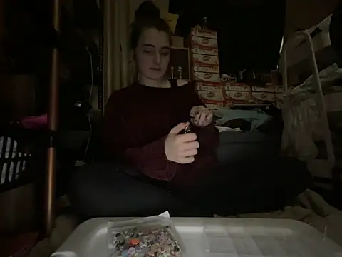 Snowbunnycake_131 live cam on StripChat