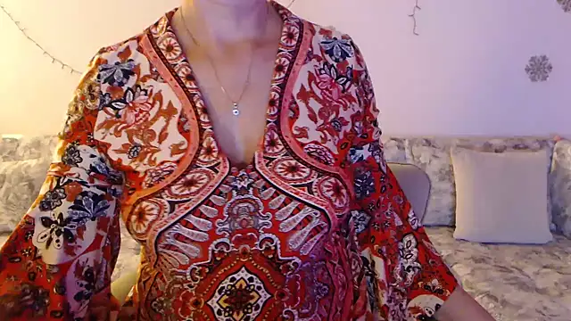YourfantasyGiuly live cam on StripChat