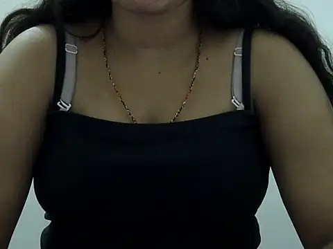 hOTY_karina live cam on StripChat