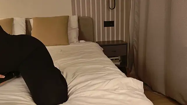 EvaEliss live cam on StripChat