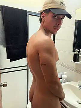 KAIRUIZ live cam on StripChat