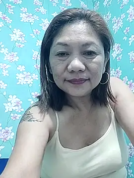 cutiepetite live cam on StripChat