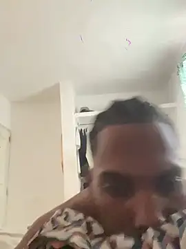 Yan_pin live cam on StripChat