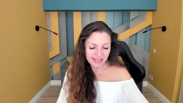 EllaLong live cam on StripChat