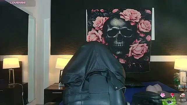 EvaaFoxxy1