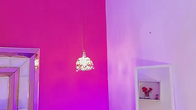 Alanna_hot3 live cam preview