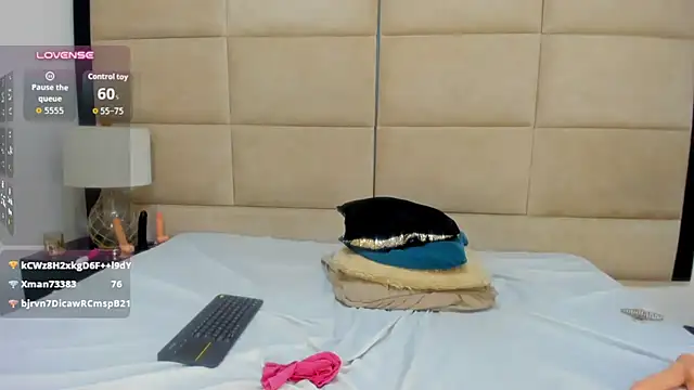 MiiaKiss