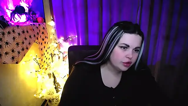 Emily_Mo