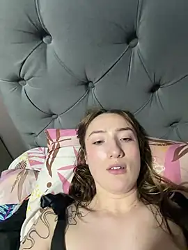 Valery_Salmons live cam preview
