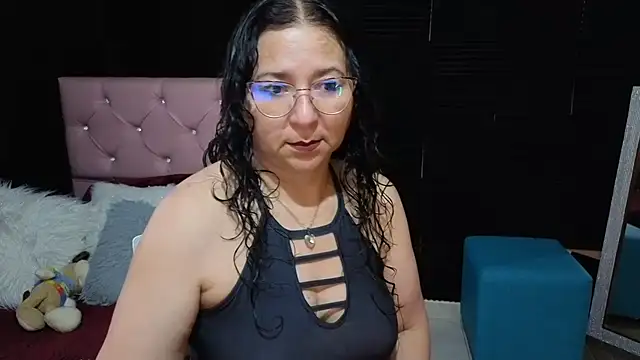 katifoxx live cam on StripChat