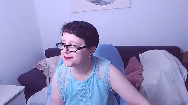 ChristaRose live cam on StripChat