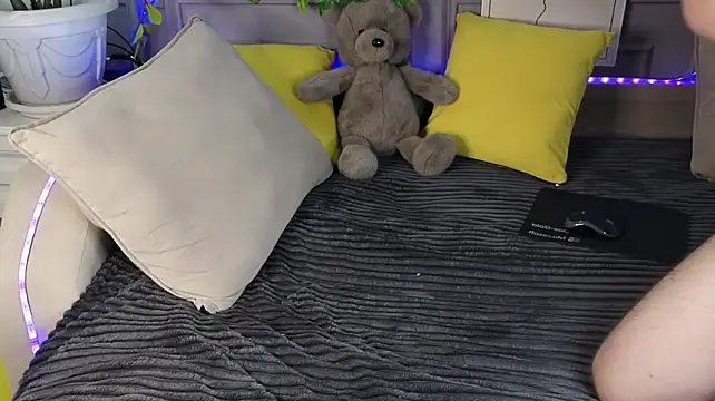 Yan_Cat