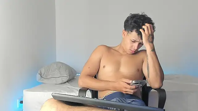 _Alex_Colton on Stripchat