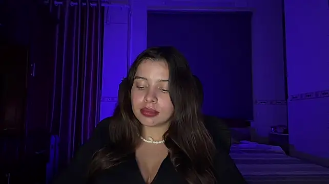 kayleneloukanis's live room