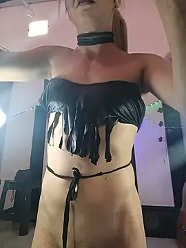 ShainaMonroe live cam on StripChat