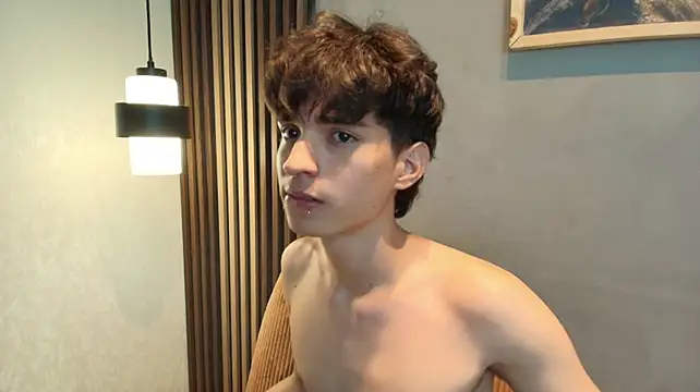 phineas_flynn_ (M twink) - Play with balls