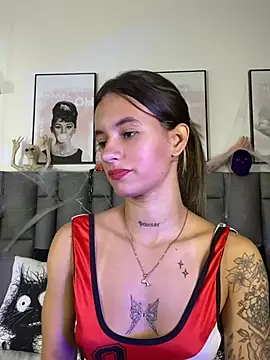 JuliaColemann live cam on StripChat