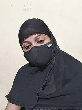 Hot_Saraa04