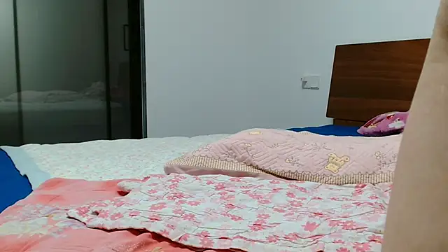 sonyx (F milf) - shave my pussy  and head to bald again