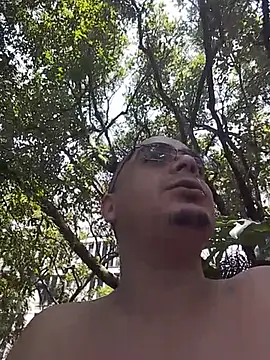 MrStreetGuy live cam on StripChat