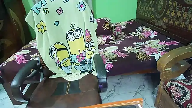 BengaliQueenStar live cam on StripChat